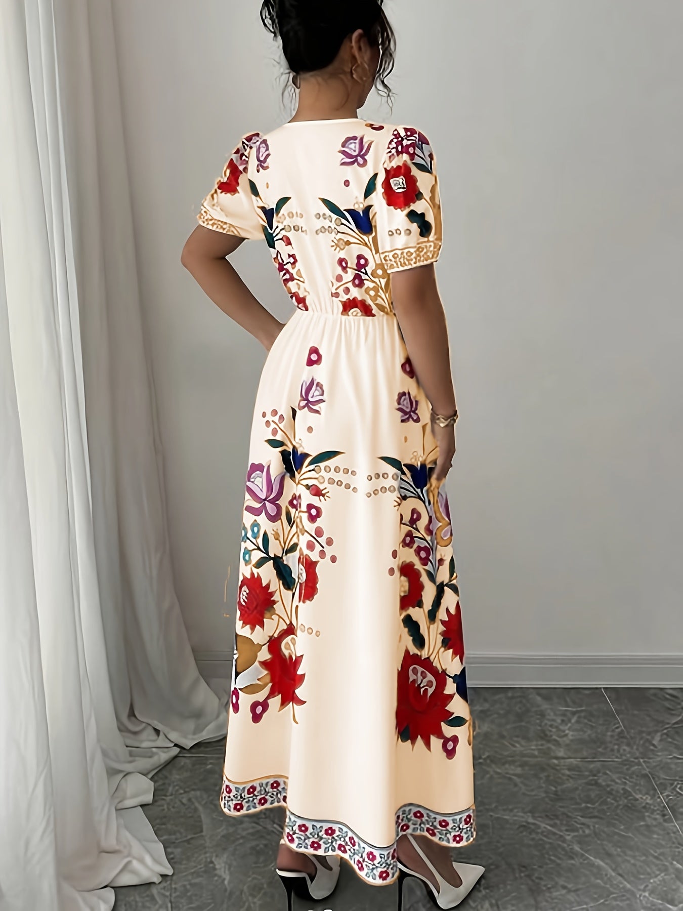 Women's Vintage Floral print A-Line party dress - flared skirt, Beige & Red Floral pattern, Machine Washable Formal/Everyday/Party Outfit for Women, Seasonal Fashion, Nontransparent Fabric, Decorative Bows, Evening Wear, Highquality Fabric, Casual Wear